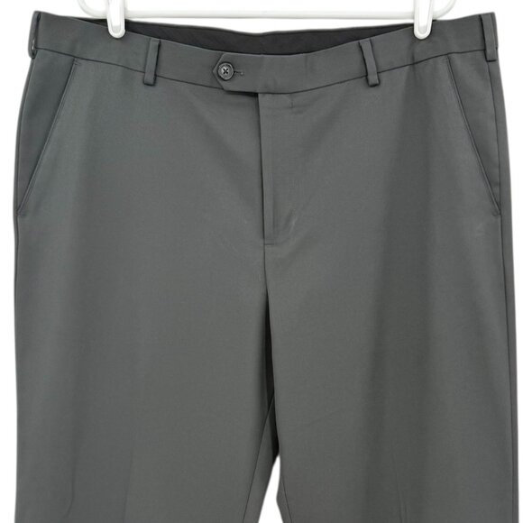 Izod Men's Flat Front Straight Leg Classic Fit Grey Dress Pants Size 40x32 - Picture 3 of 10
